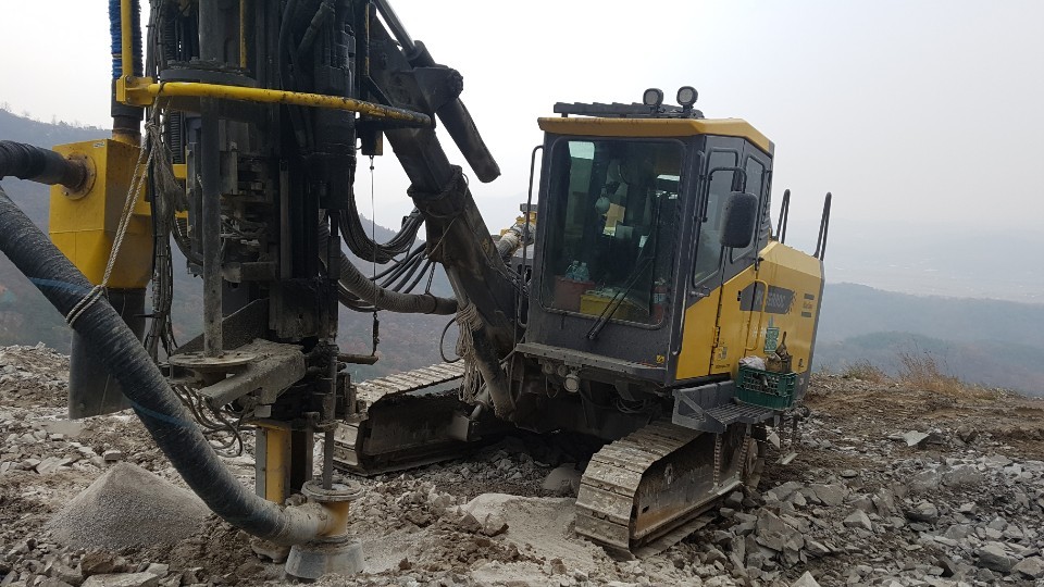 2017 اطلس كوبكو POWERROC T35-17949614