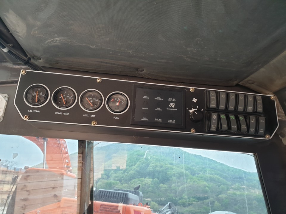 2013 Everdigm ECD45-17950407