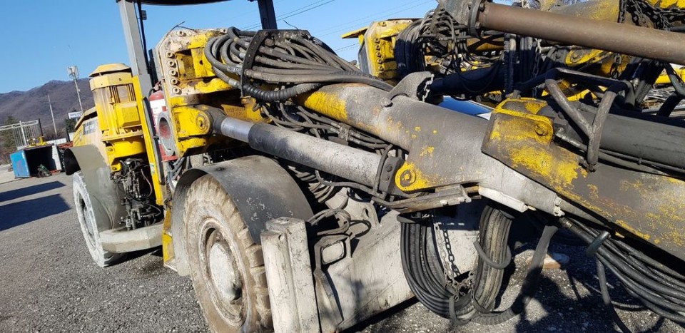 2007 اطلس كوبكو M2D-17951479