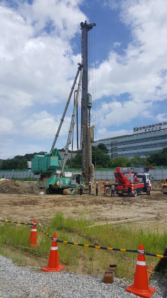 1995 Others DH558-17949522